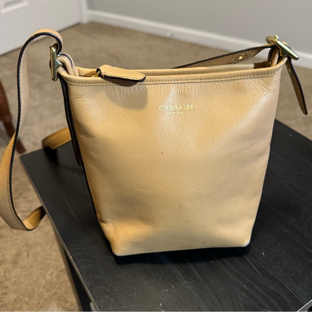 Vintage Coach Purse - khaki tan crossbody bag